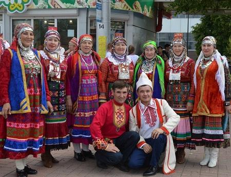 Толкование этого этнонима означает: «луговой человек», «человек с Вятки».