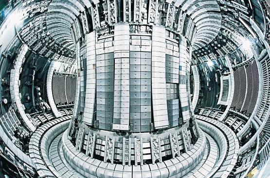 Облицовка первой стенки вакуумной камеры термоядерного реактора ИТЭР